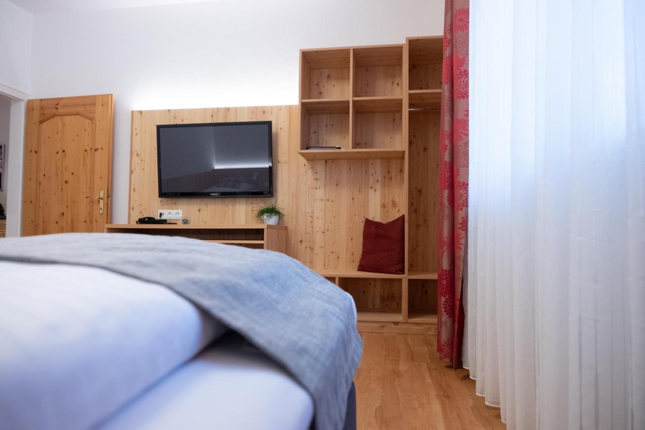 Santner, Hotel Ойгендорф Экстерьер фото