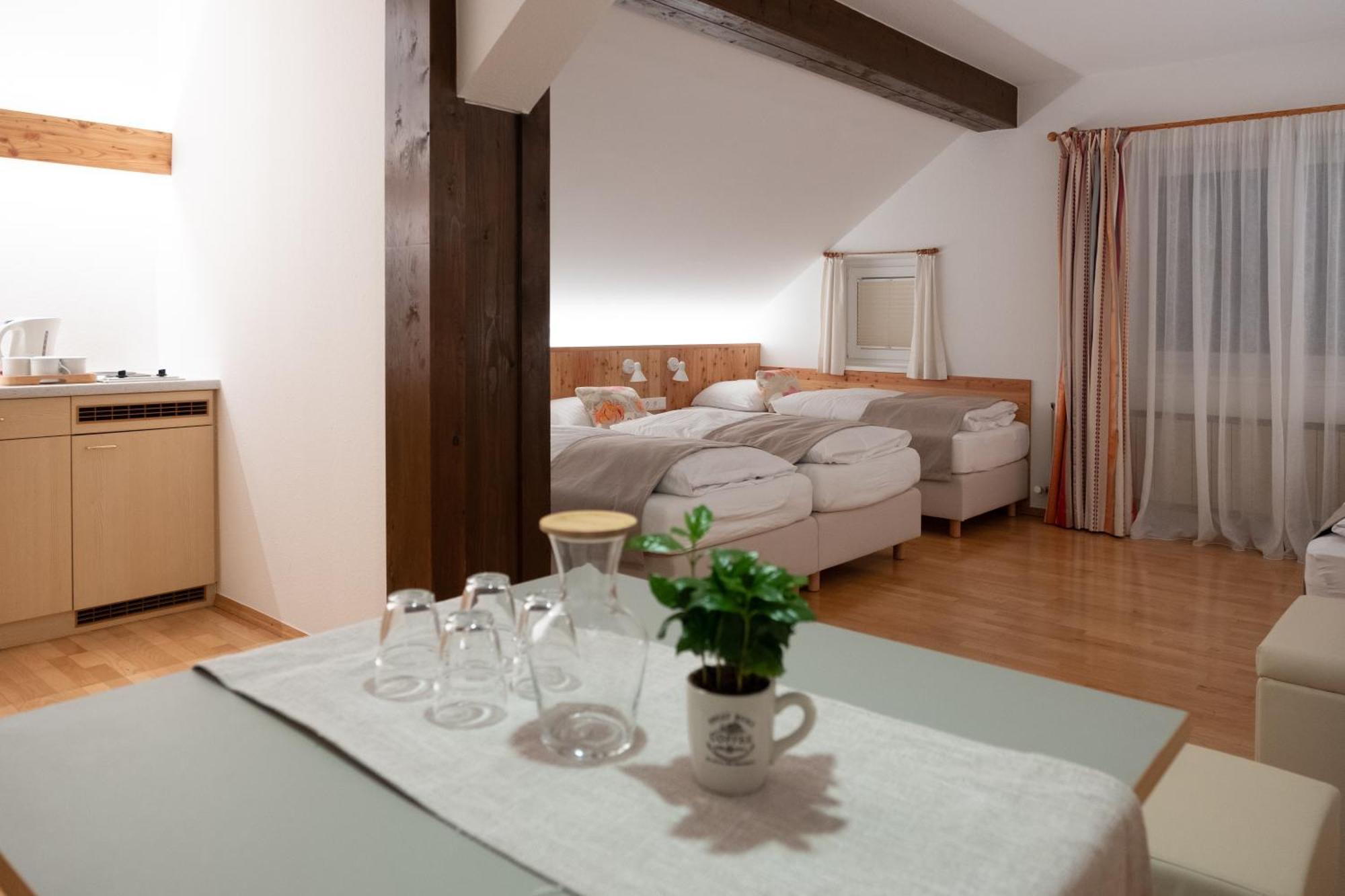 Santner, Hotel Ойгендорф Экстерьер фото